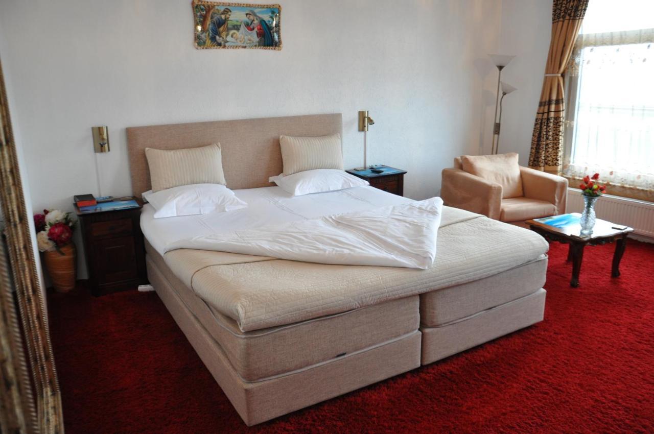 Bed & Breakfast Rita デルフセイル エクステリア 写真